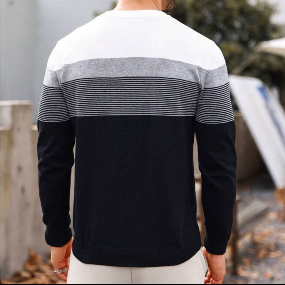 Colorblock Sweater ⌚️ - Picture 2 of 4